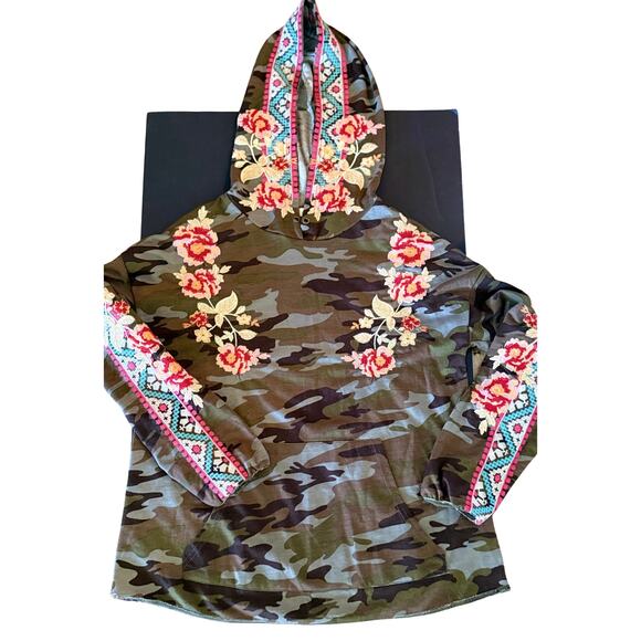 Camo Embroidered Top - Picture 1 of 4